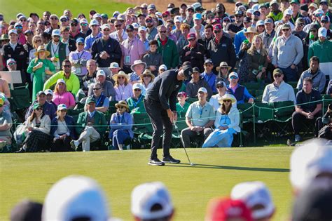 Phil Mickelson Has Best Final Round in 30th Masters .